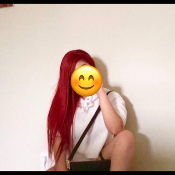 Red 22’ inch lace front wig used worn once - Picture 1 of 3